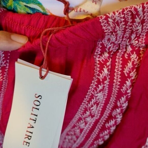 NWT SOLITARE Pink & White Medium Mini SKIRT Floral Embroidered Elastic Waist - Picture 7 of 7